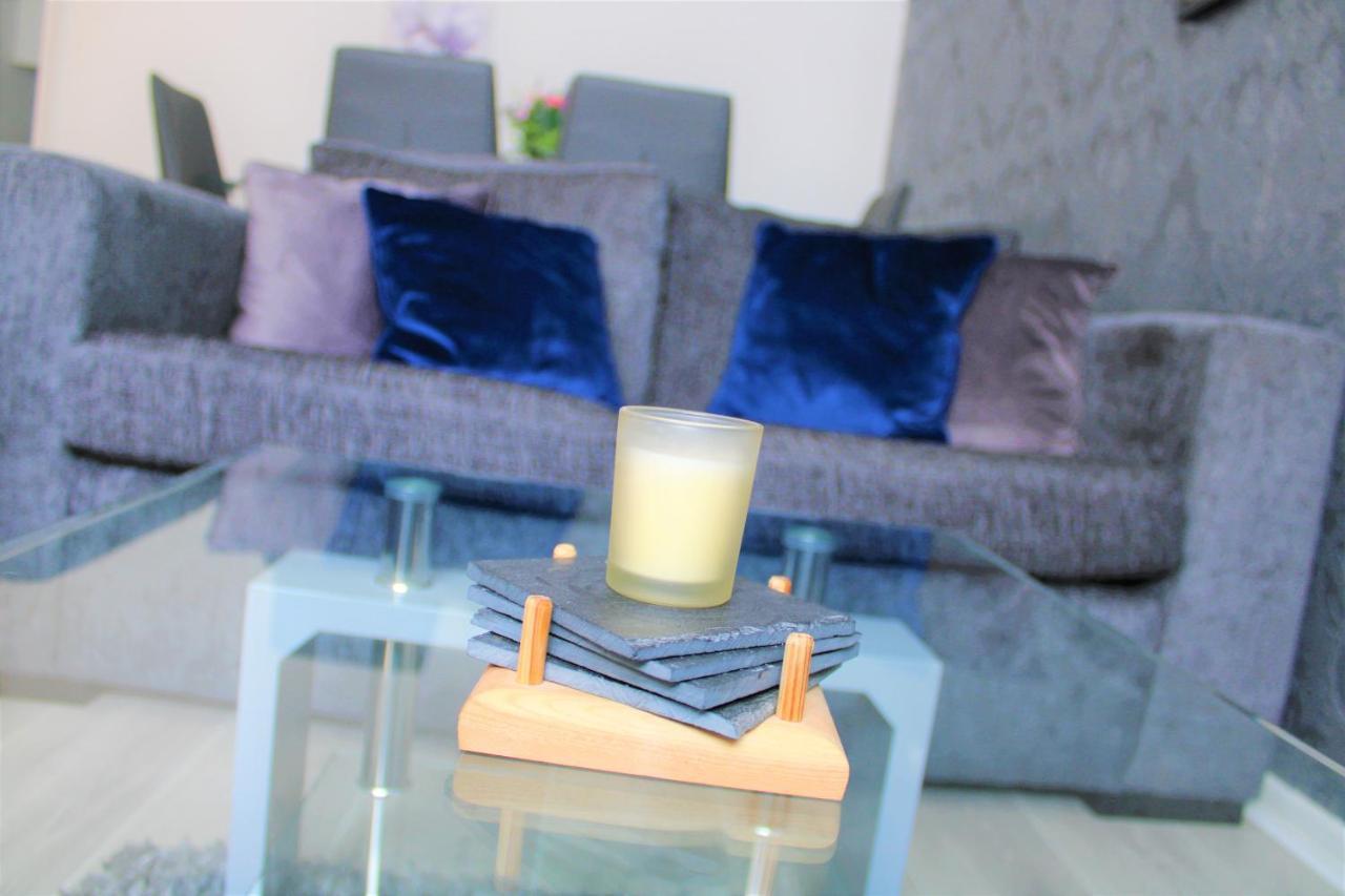 Homely And Budget Friendly 3 Bed House Sleeps 6 Free Parking! Milton Keynes Bagian luar foto